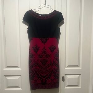 Elegant Black and Red Patterned Dress